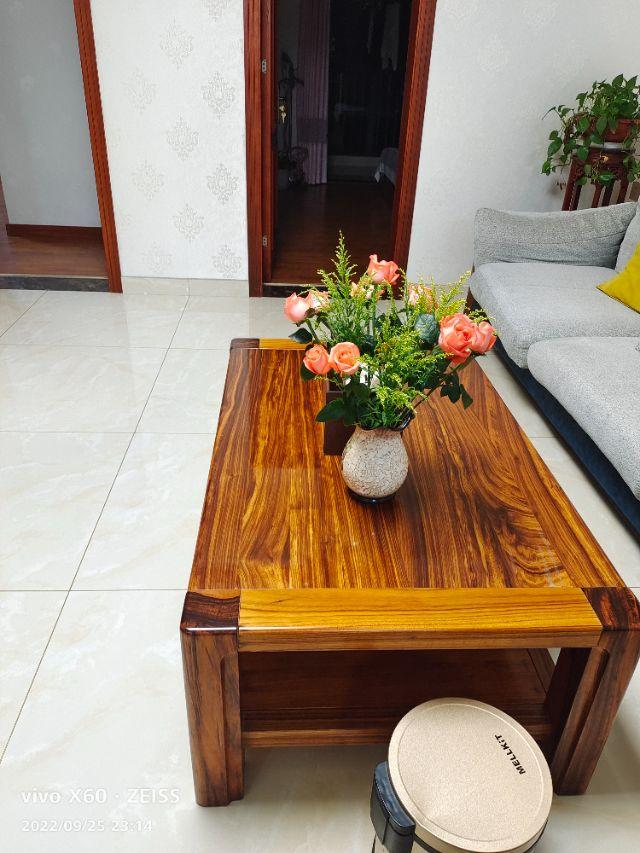 靠荷花广场，精装修，实木家具，送6平方车库