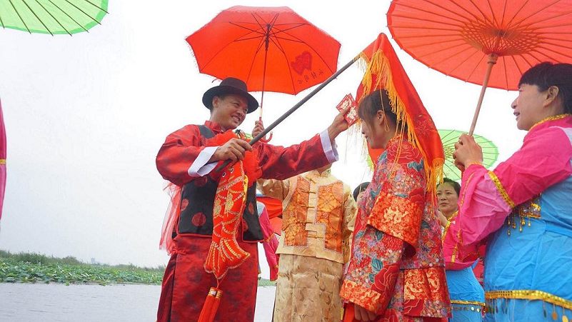 渔民早晨娶亲婚俗