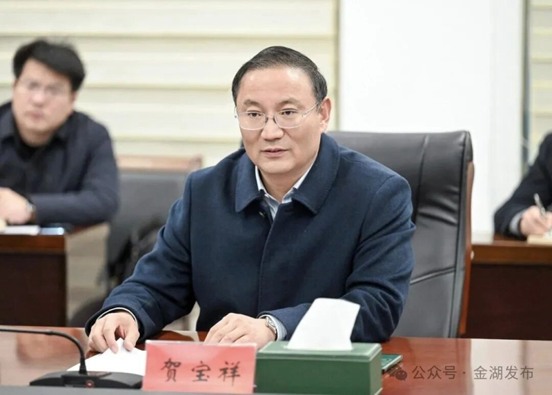 贺宝祥接待信访群众